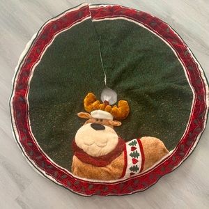 Reindeer Plush 3D Tree Skirt